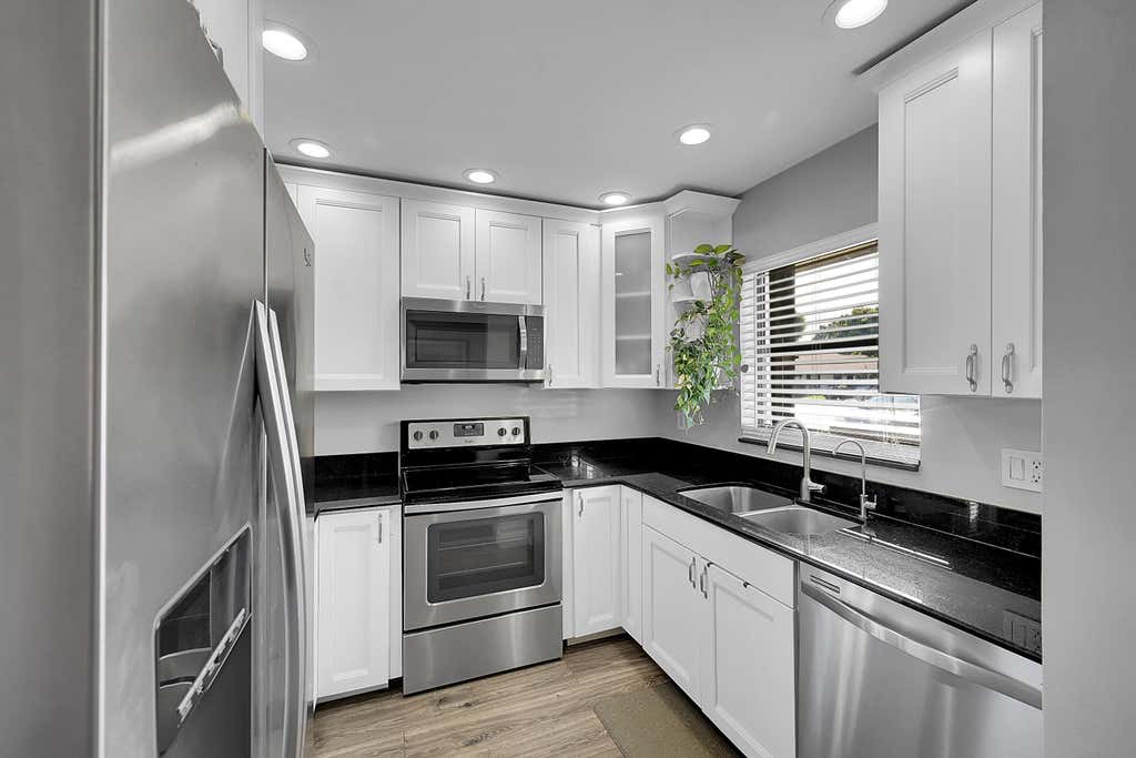 Photo of 16 Via De Casas Norte #16, Boynton Beach, FL 33426 (MLS # R11137679)