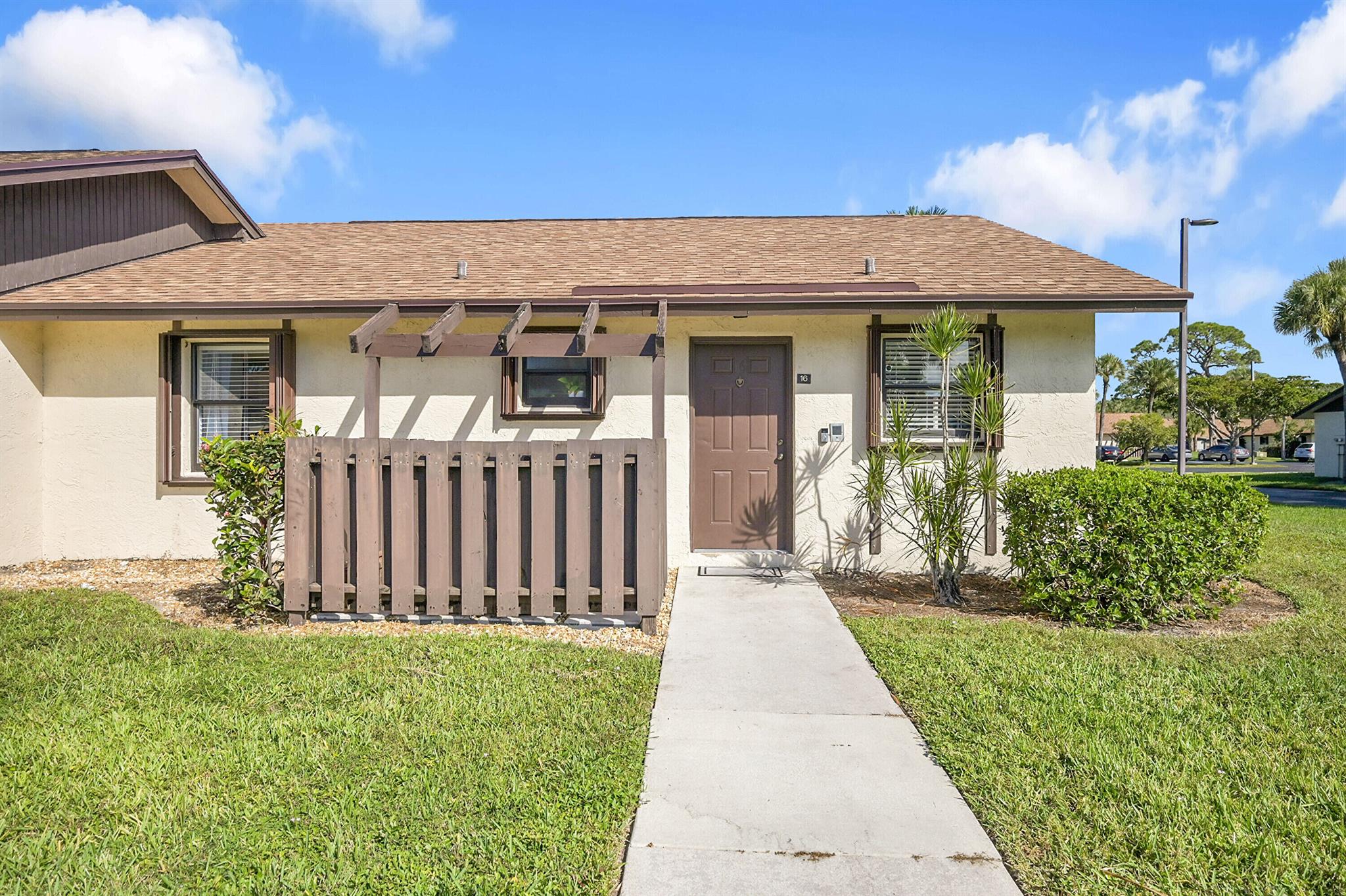 TRADEWINDS AT DOS LAGOS C - Residential