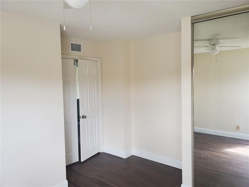 BOCA GLADES - Residential