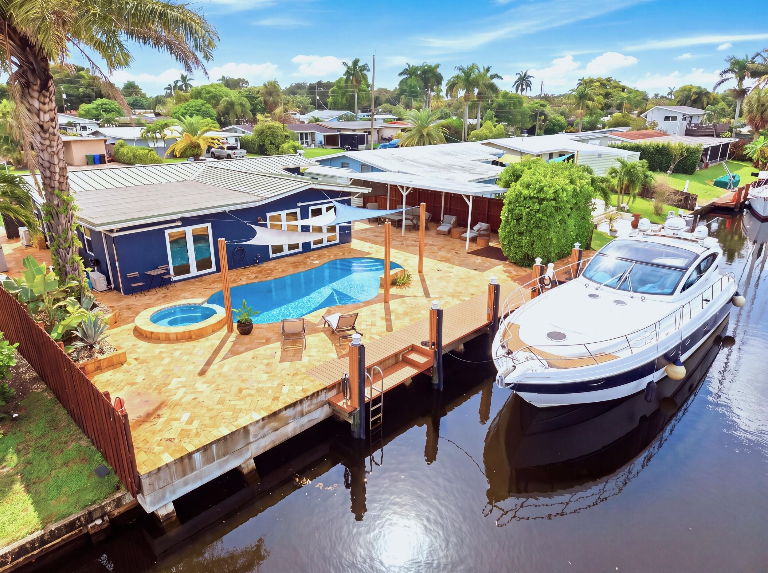 2496 BIMINI Lane