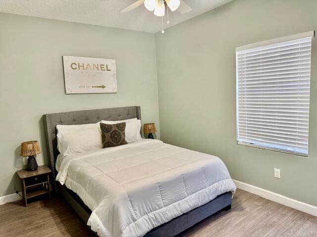 SOUTH PALM BEACH ESTATES - Residential Income