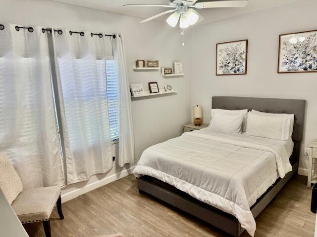 SOUTH PALM BEACH ESTATES - Residential Income