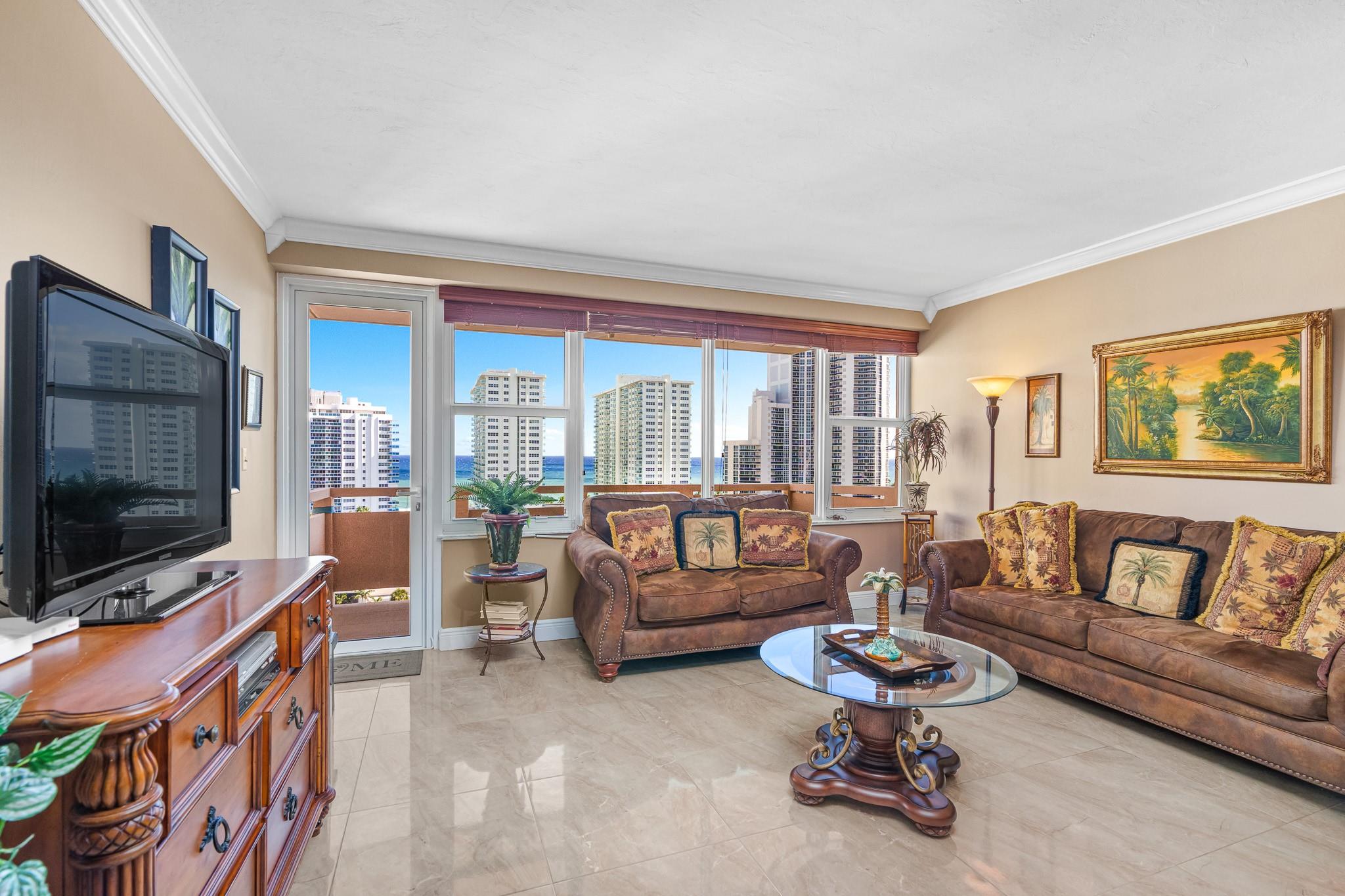 Coral Ridge Towers South - Residential