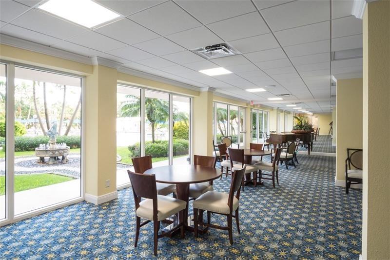 Coral Ridge Towers South - Residential
