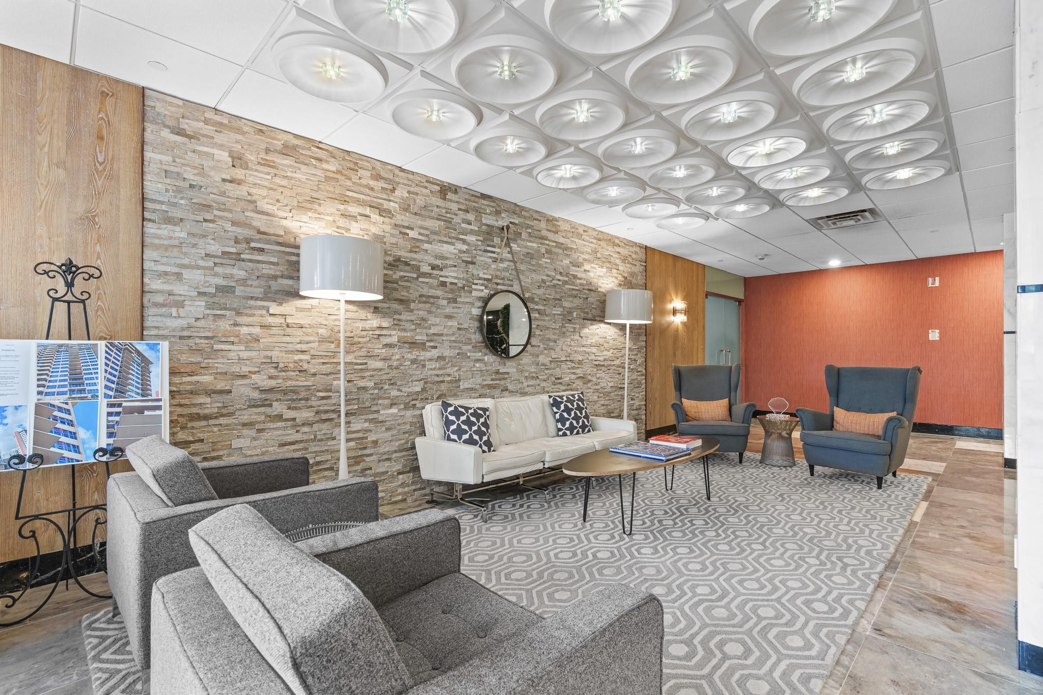 Coral Ridge Towers South - Residential