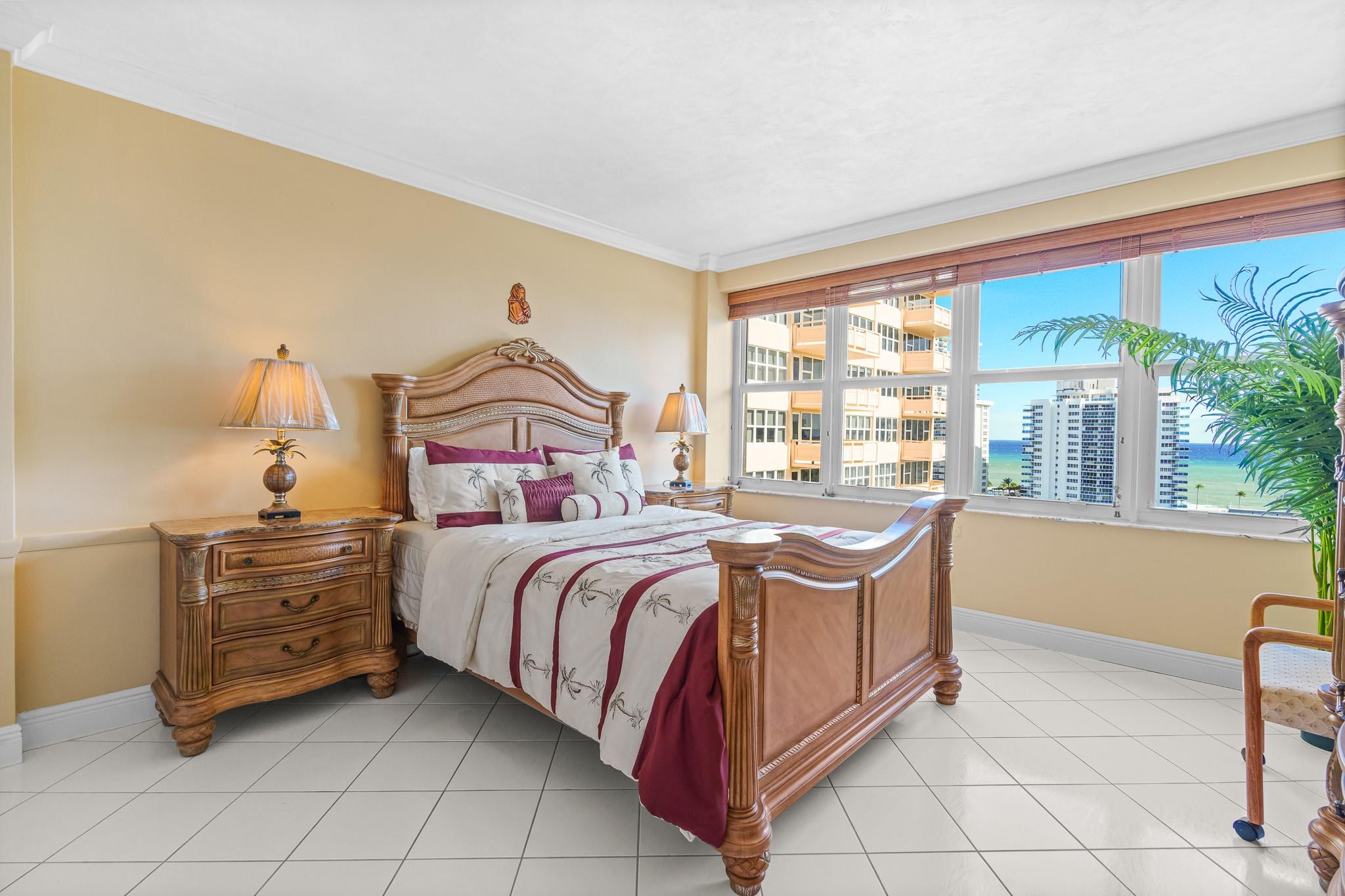 Coral Ridge Towers South - Residential