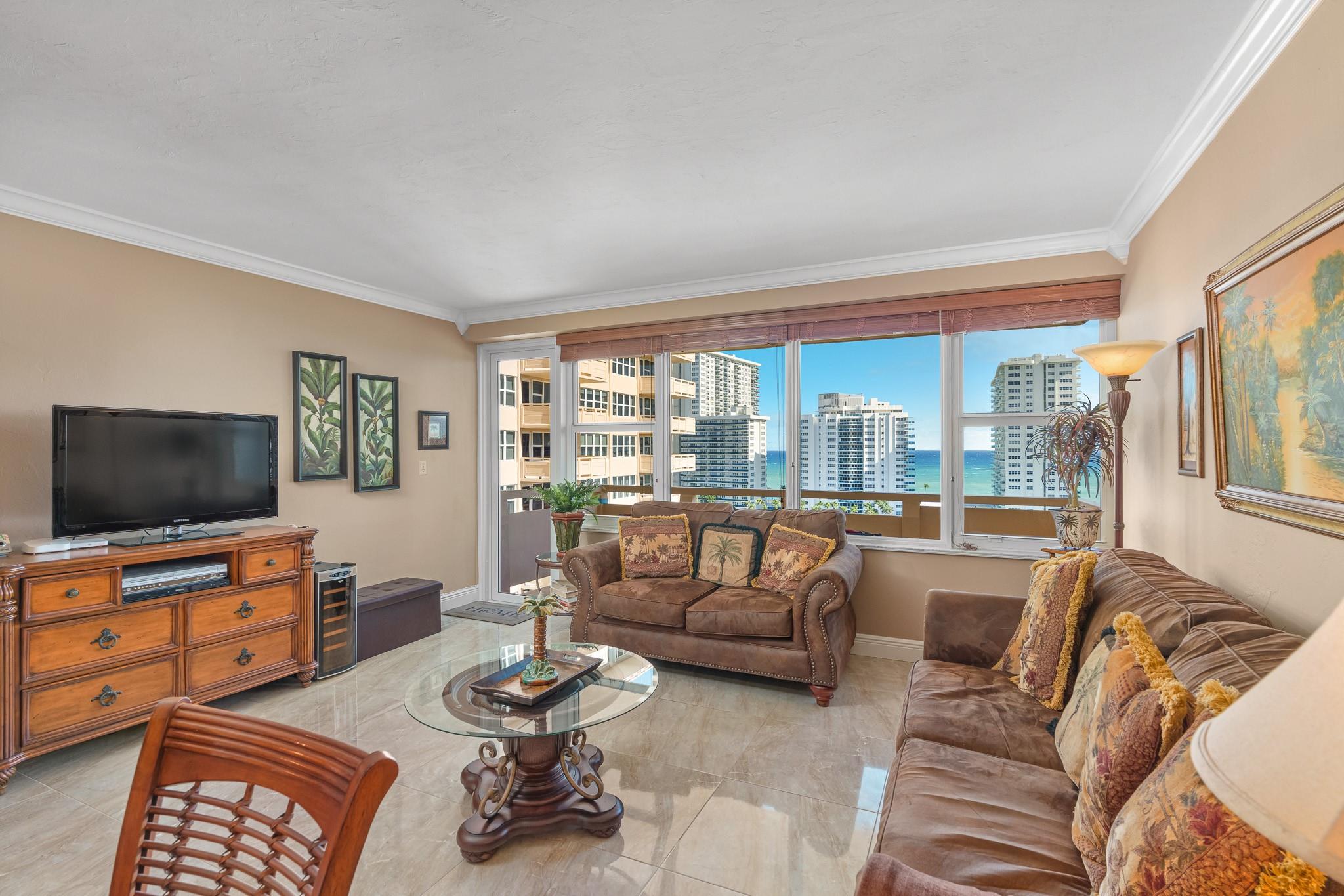 Coral Ridge Towers South - Residential