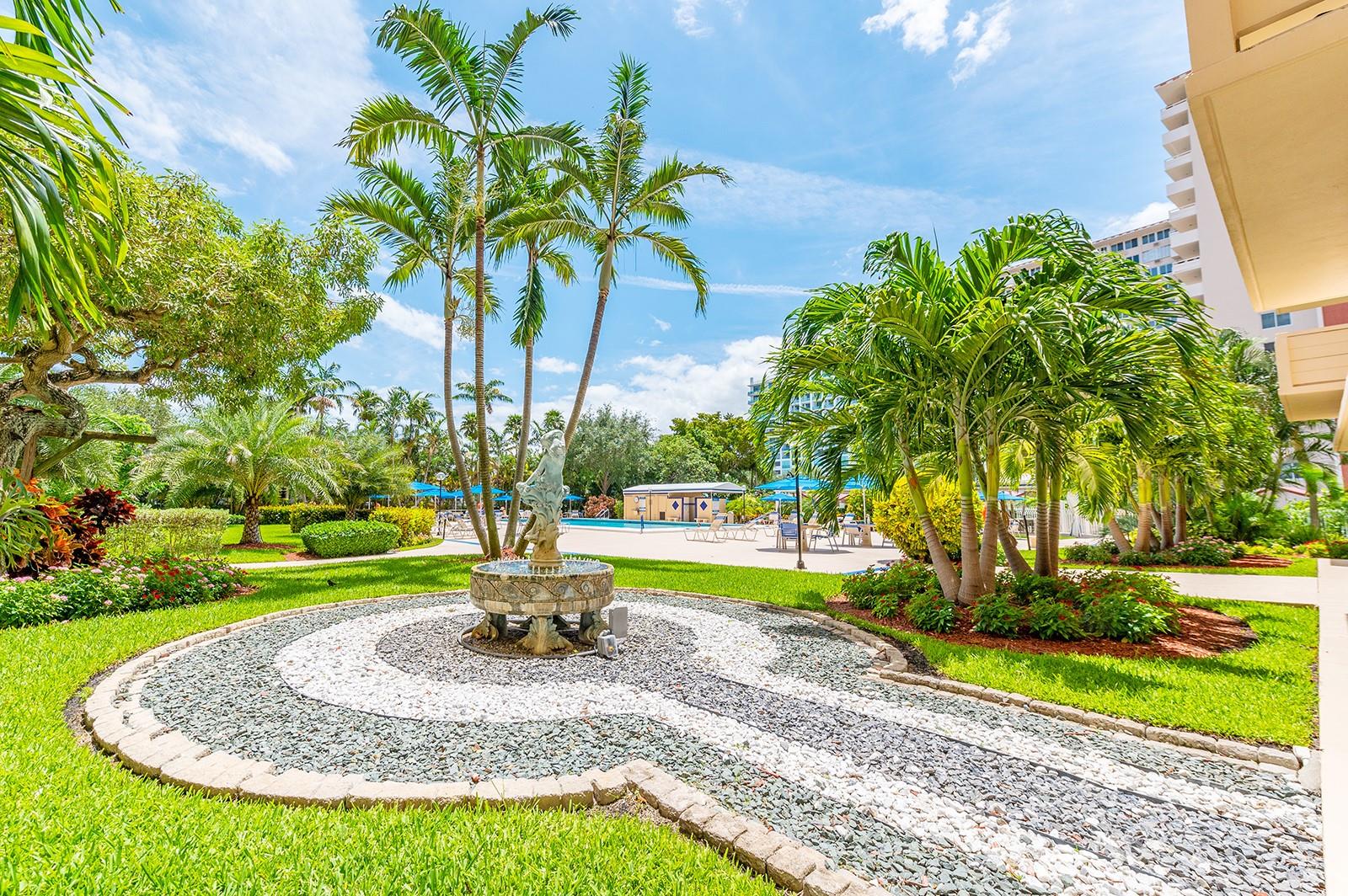 Coral Ridge Towers South - Residential