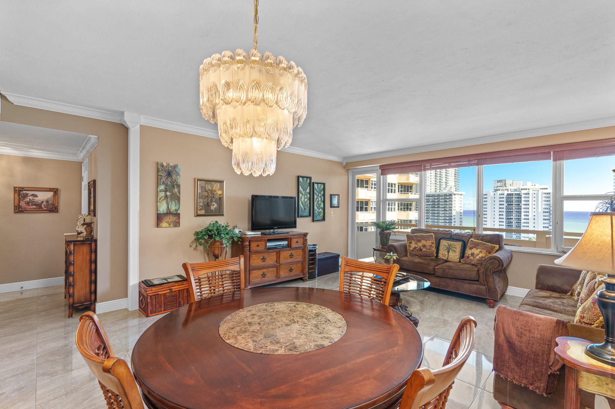 Coral Ridge Towers South - Residential