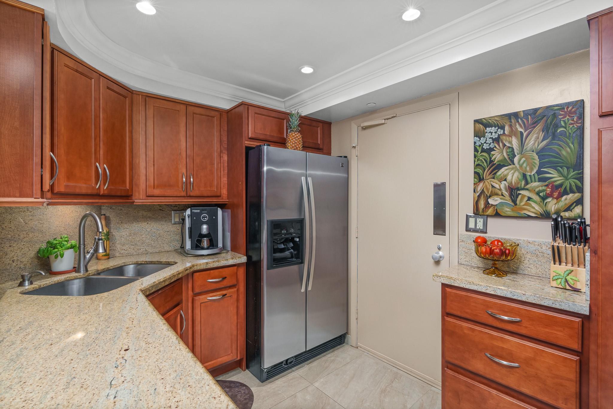 Coral Ridge Towers South - Residential