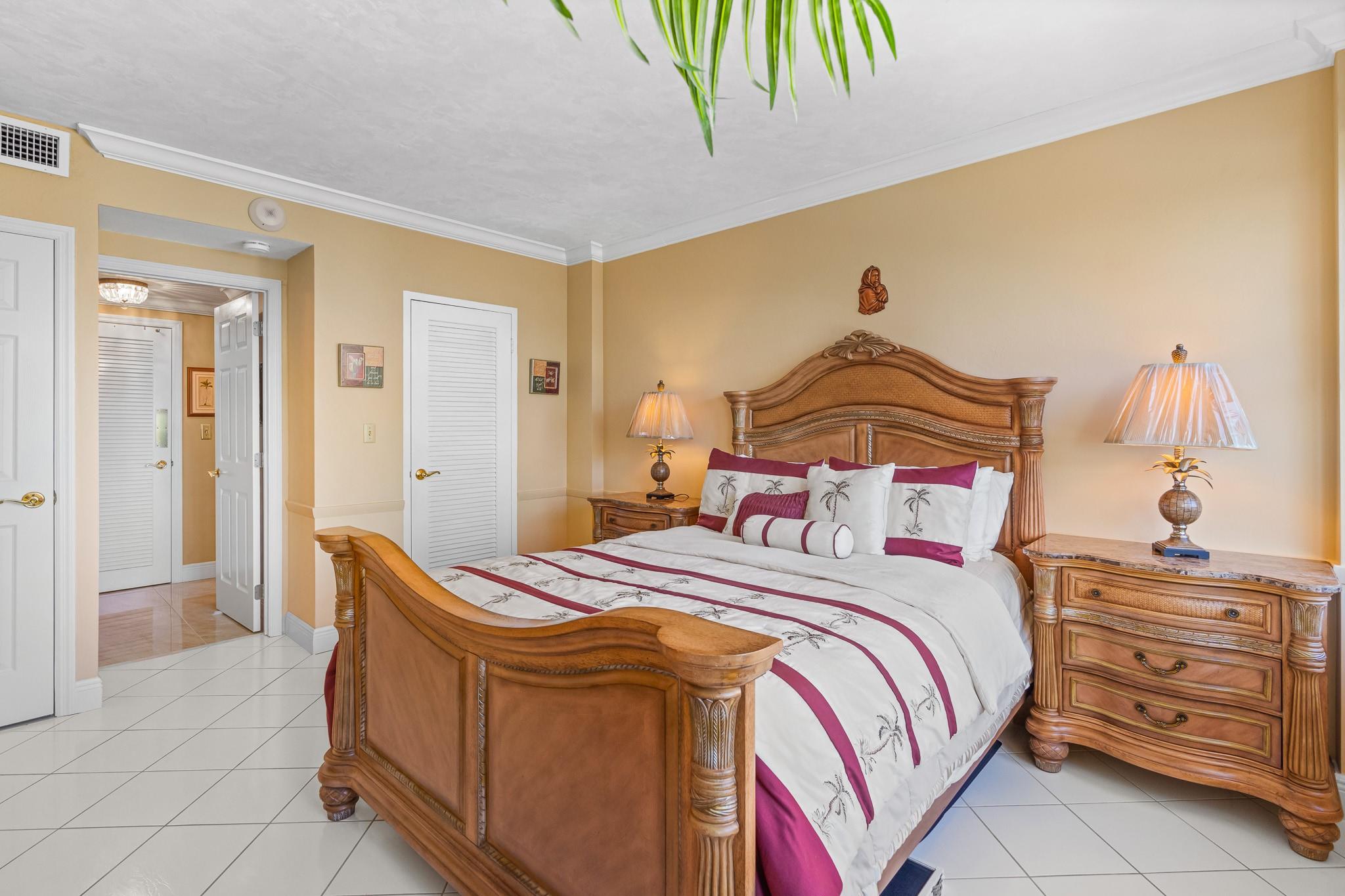 Coral Ridge Towers South - Residential