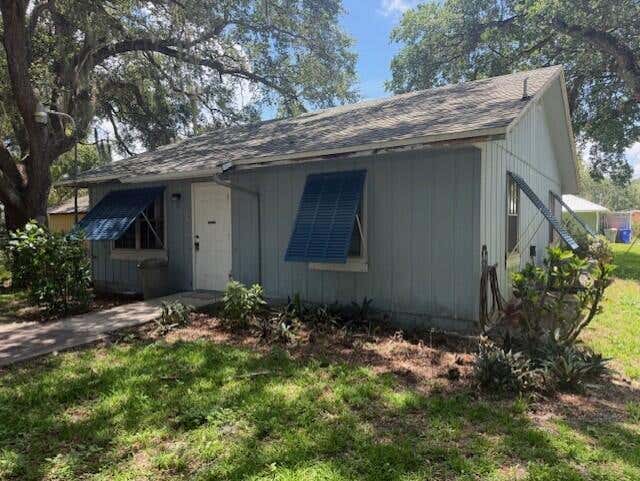 Photo of 15 48TH Avenue, Vero Beach, FL 32968 (MLS # B26058892)