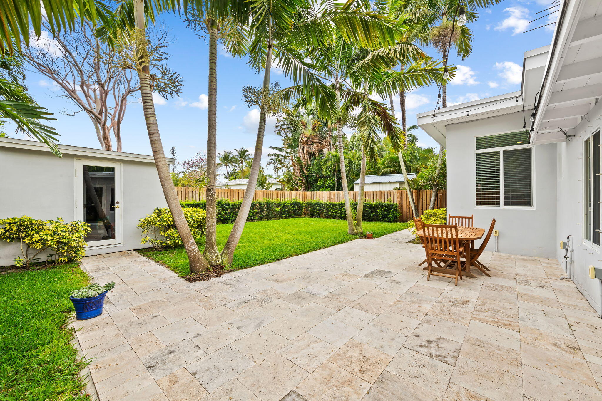 RIO VISTA ISLES - Residential