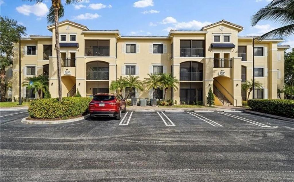 Photo of 3019 Alcazar Place #201, Palm Beach Gardens, FL 33410 (MLS # R10802839)
