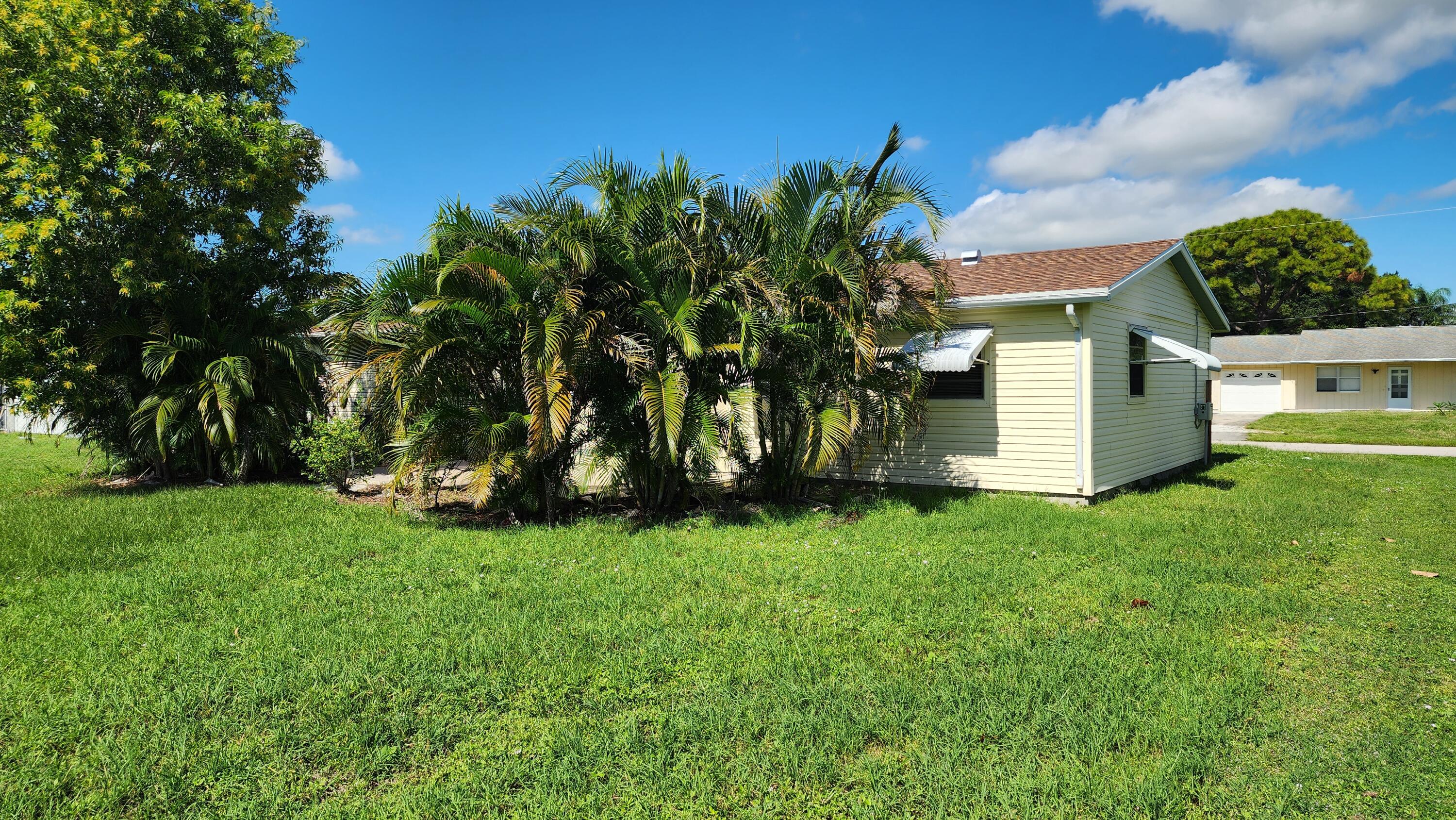 PORT ST LUCIE SECTION 27 - Residential