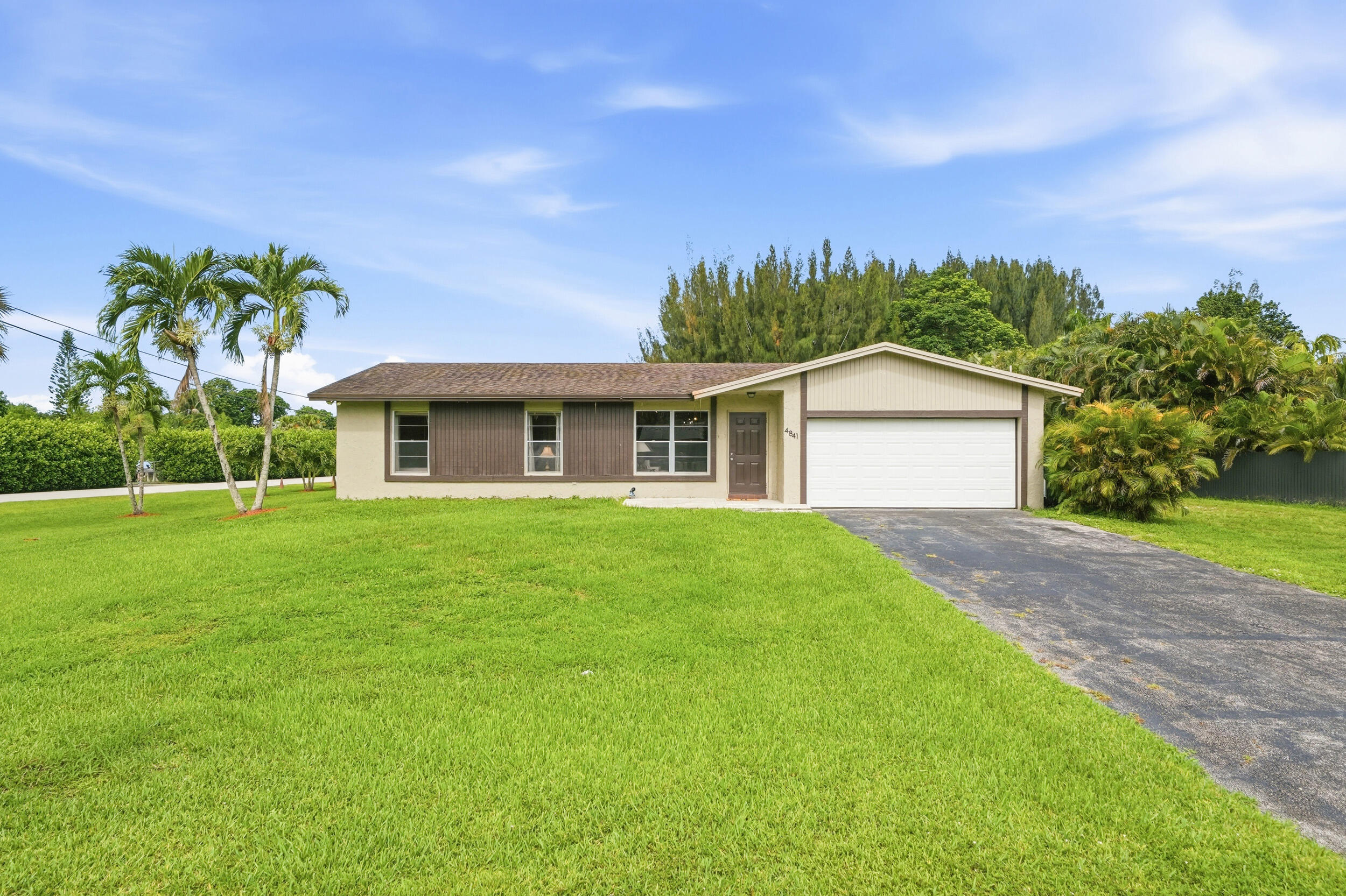 4841 SW 201st Terrace