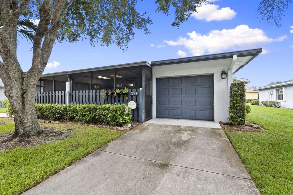 Photo of 1767 S Dovetail Drive #R, Fort Pierce, FL 34982 (MLS # B26019564)