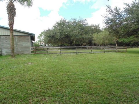 A home in Loxahatchee