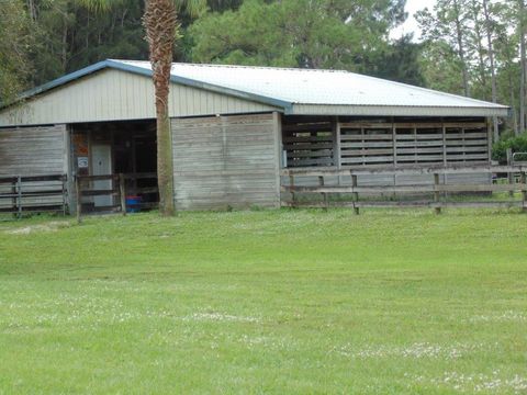 A home in Loxahatchee