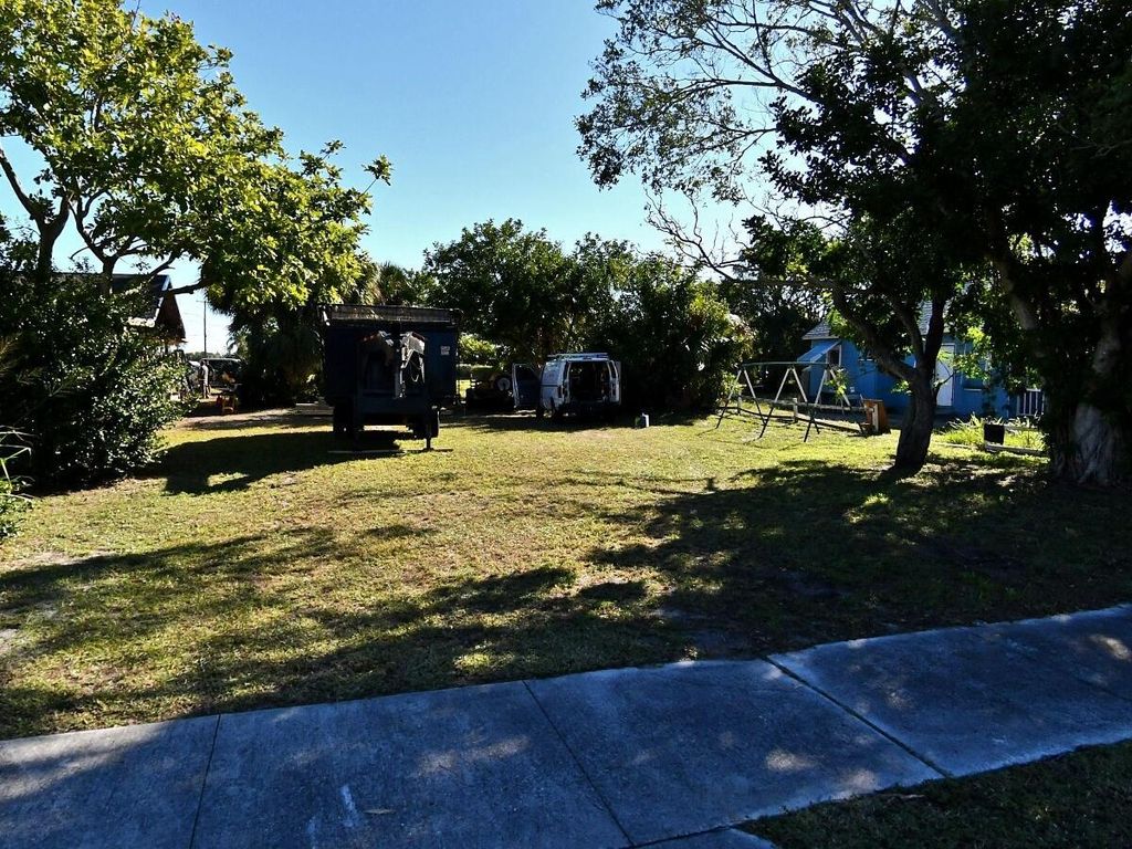 Photo of 1708 N 15th Street, Fort Pierce, FL 34950 (MLS # R10913865)