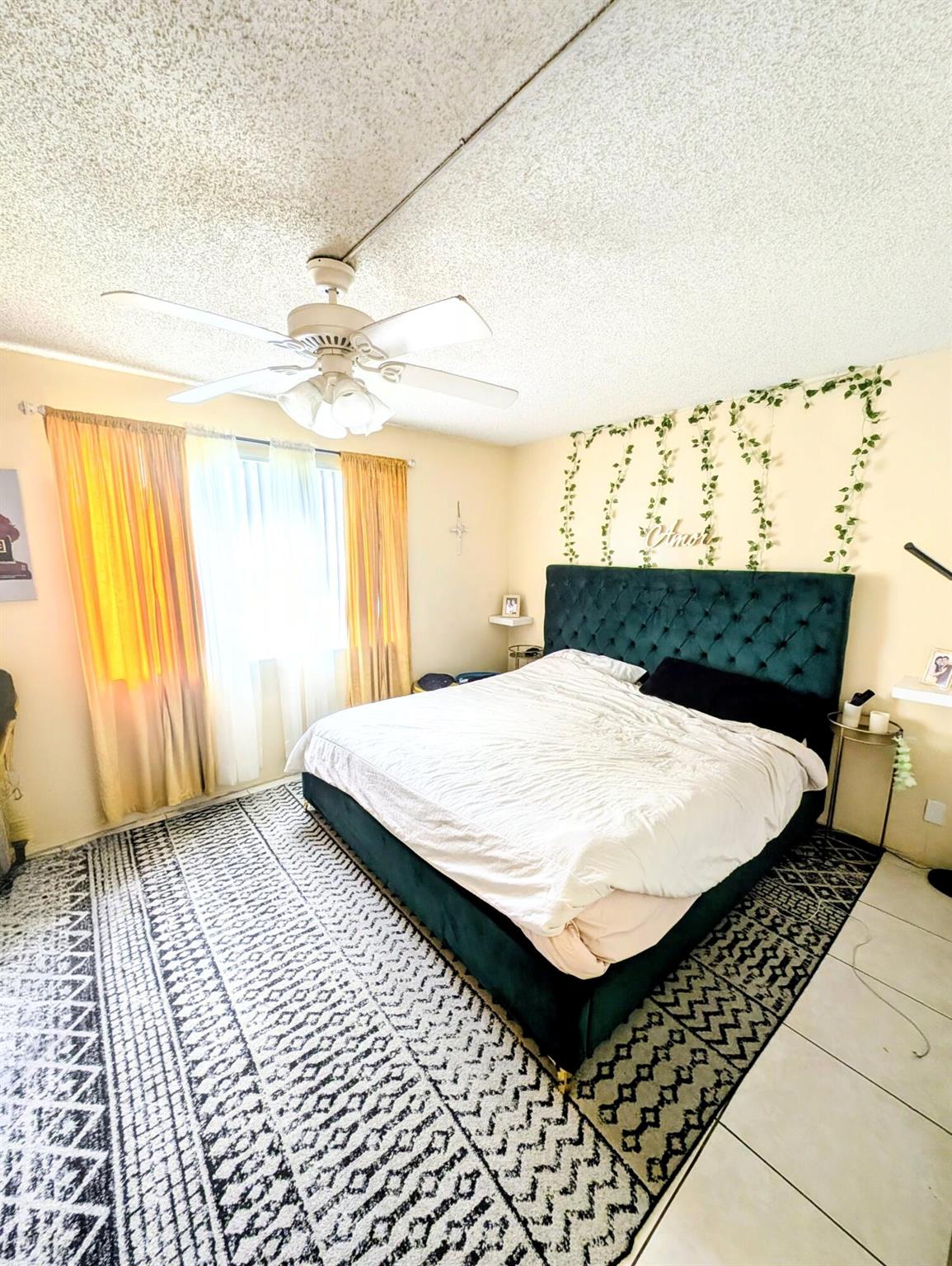 CASCADES OF LAUDERHILL - Residential