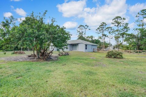 A home in Loxahatchee