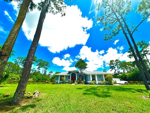 A home in Loxahatchee