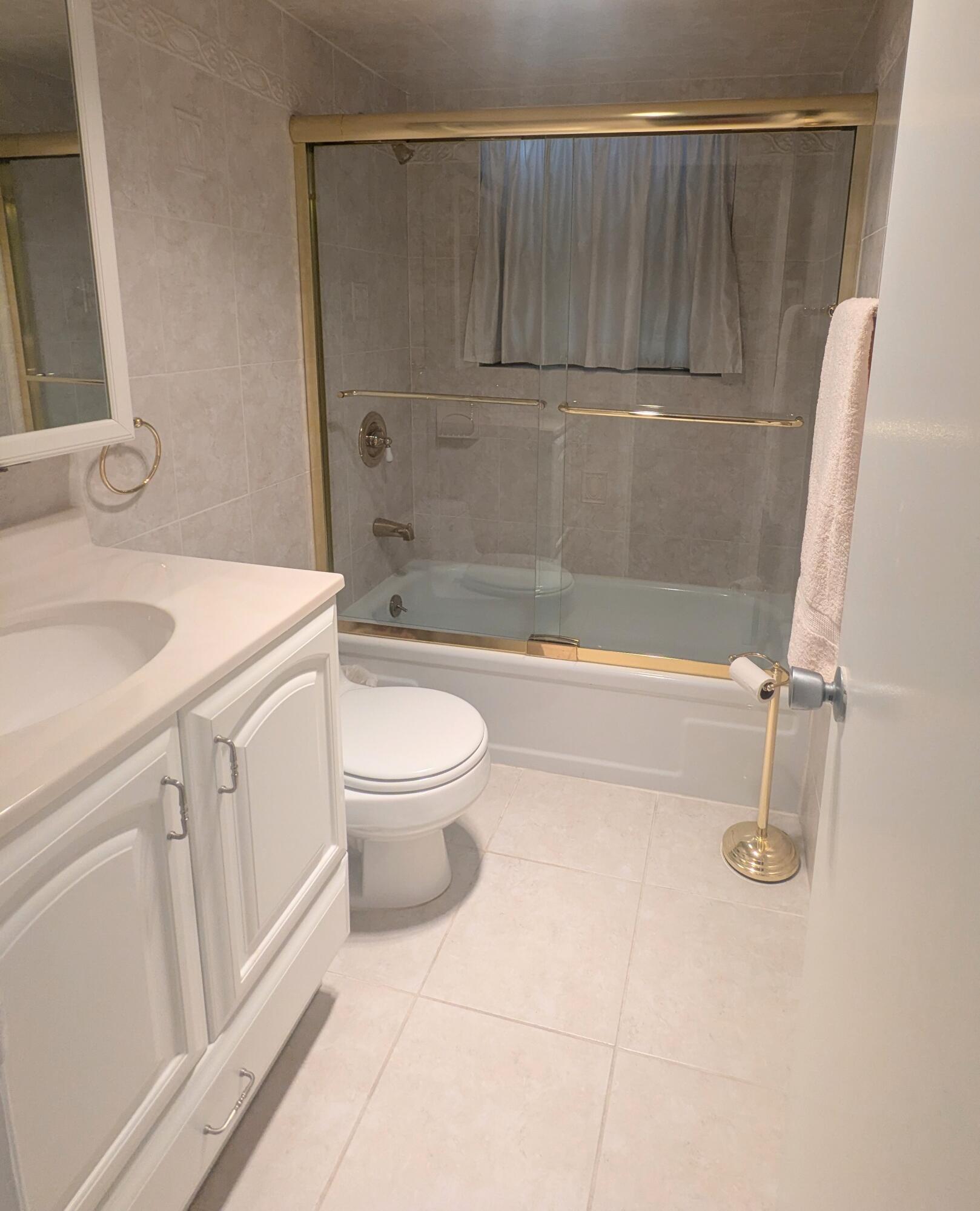 ANDOVER CONDOS - Residential