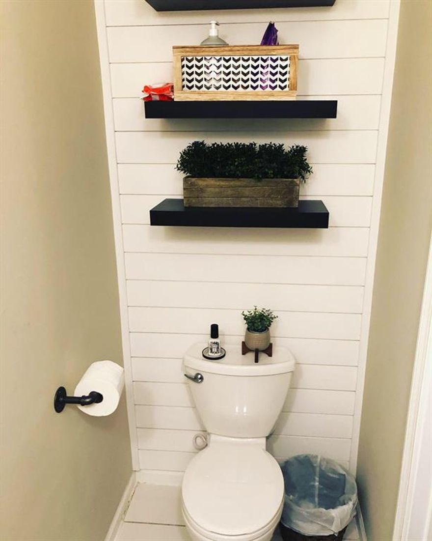 Just blocks away from the water this resort-like community offers a playground for the kids, pool (steps from your door), pet friendly & low HOA! No carpet.

**Special Assessment of $24.50 until December 2020** 

AC - replaced 2016 
Toilets in guest bathroom & half bath brand new. 
Newer appliances.