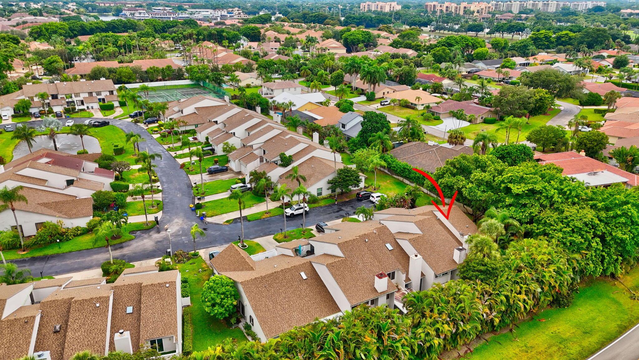 CANARY PALM CLUB - Residential