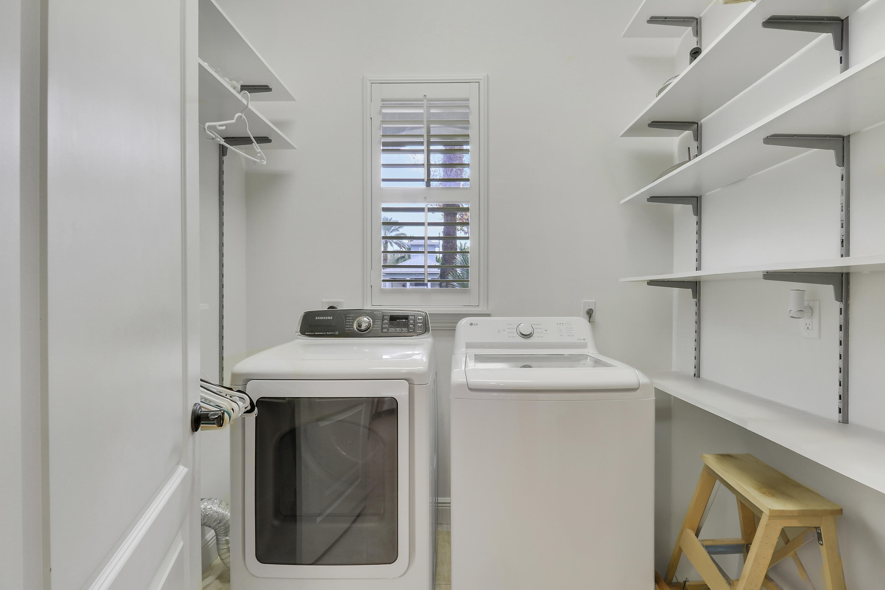 BOTANICA - Residential