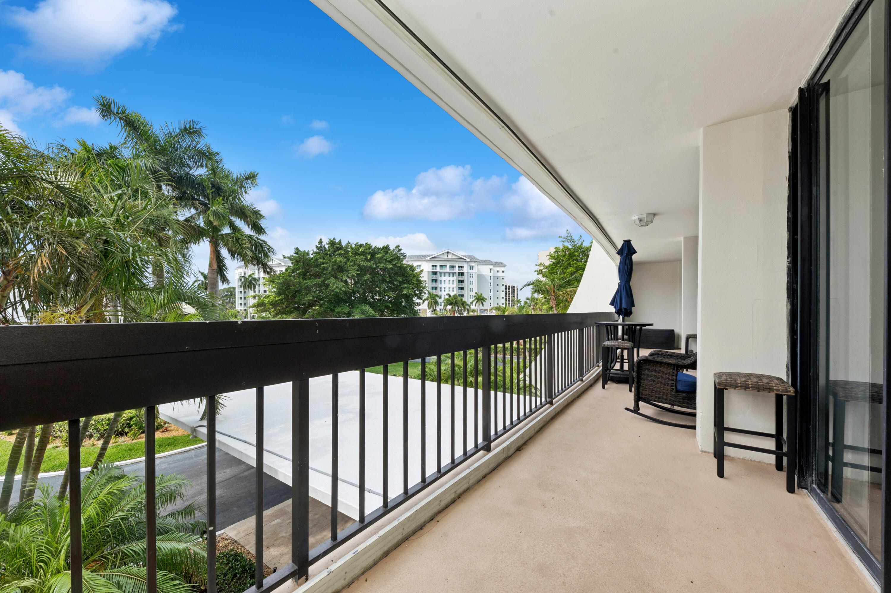 LANDS OF THE PRESIDENT COND 2 PT OF TR A OF PL 1, - Residential