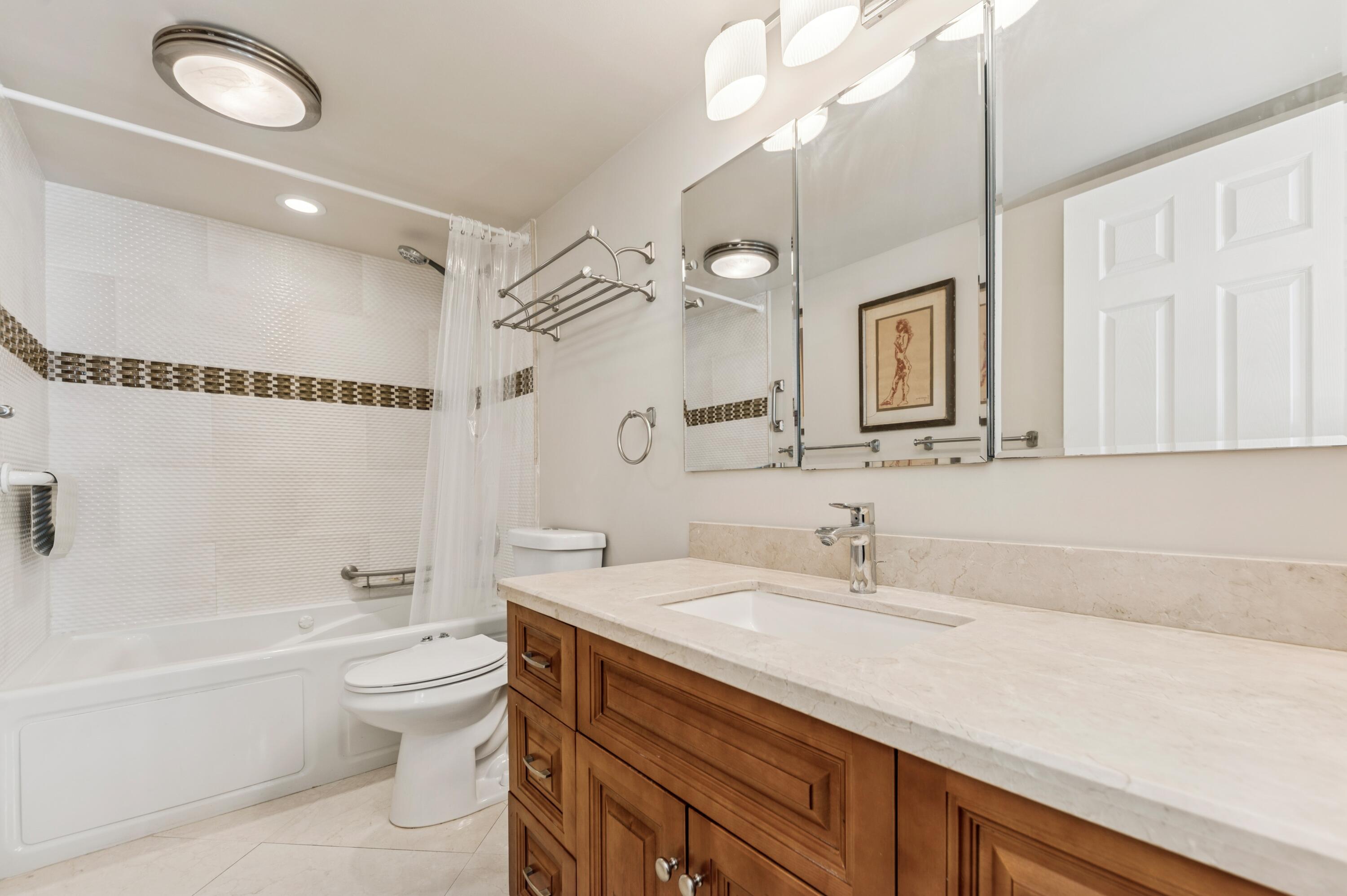 LANDS OF THE PRESIDENT COND 2 PT OF TR A OF PL 1, - Residential