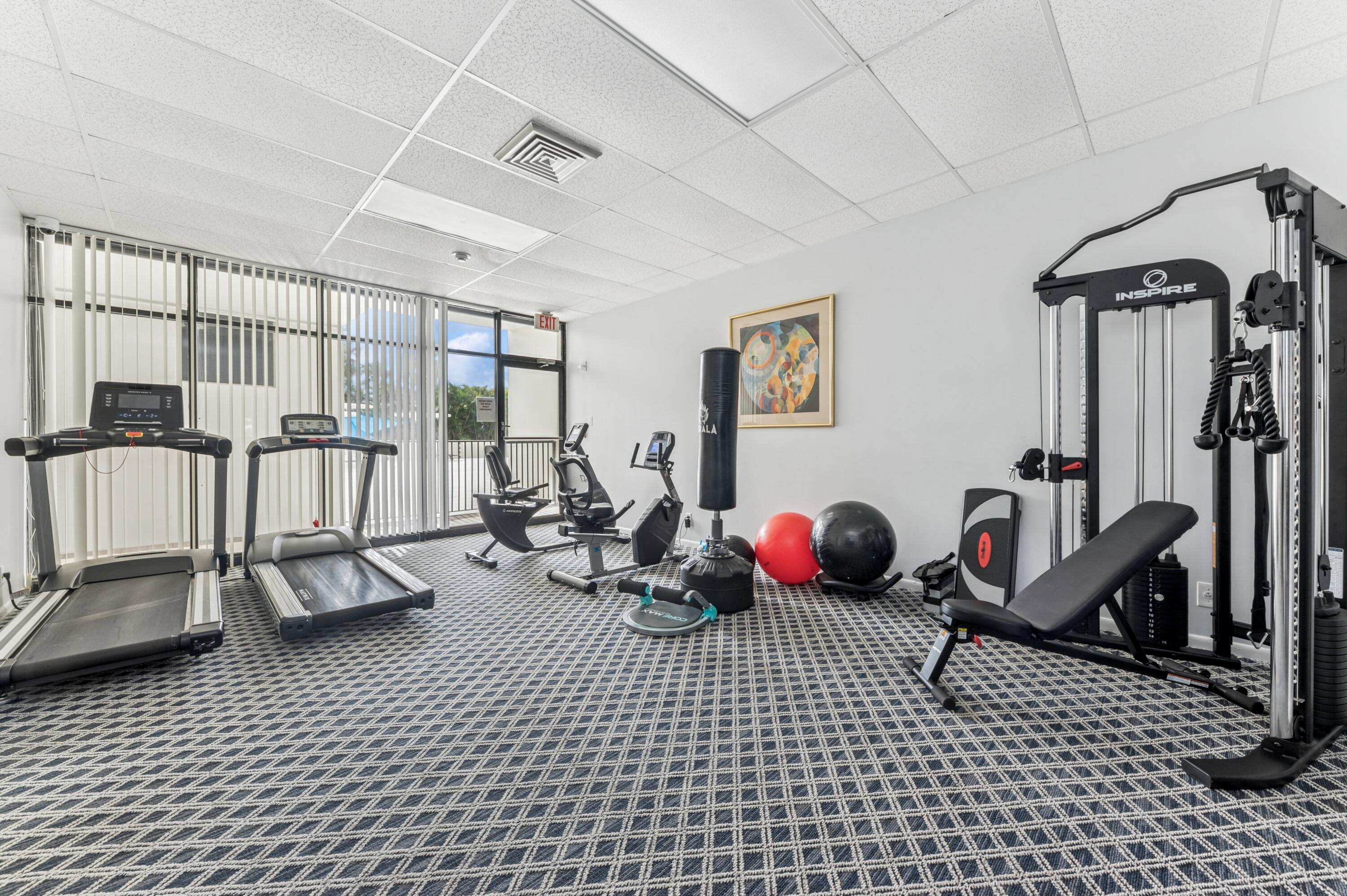 LANDS OF THE PRESIDENT COND 2 PT OF TR A OF PL 1, - Residential