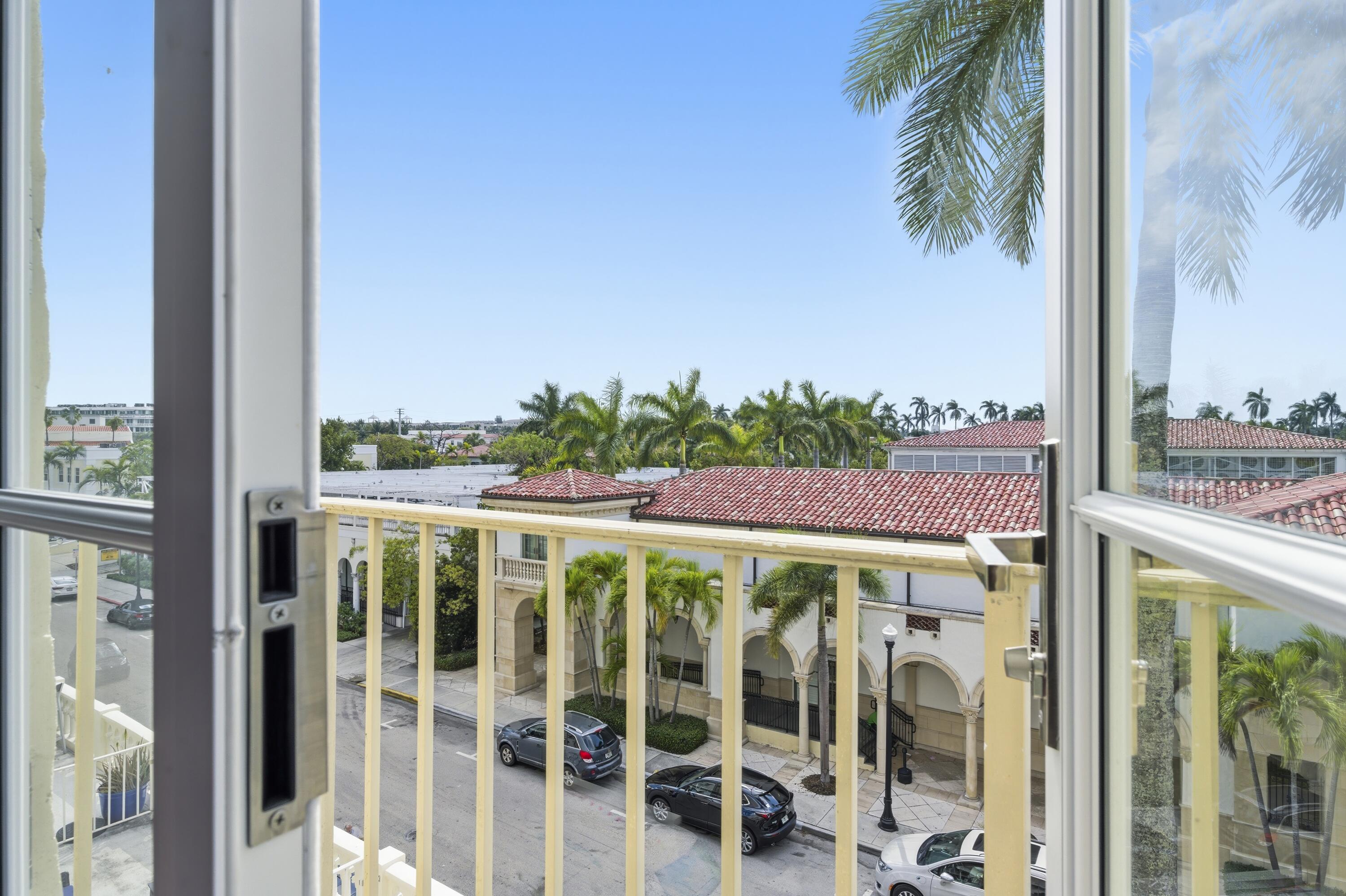 235 Sunrise Avenue 3013