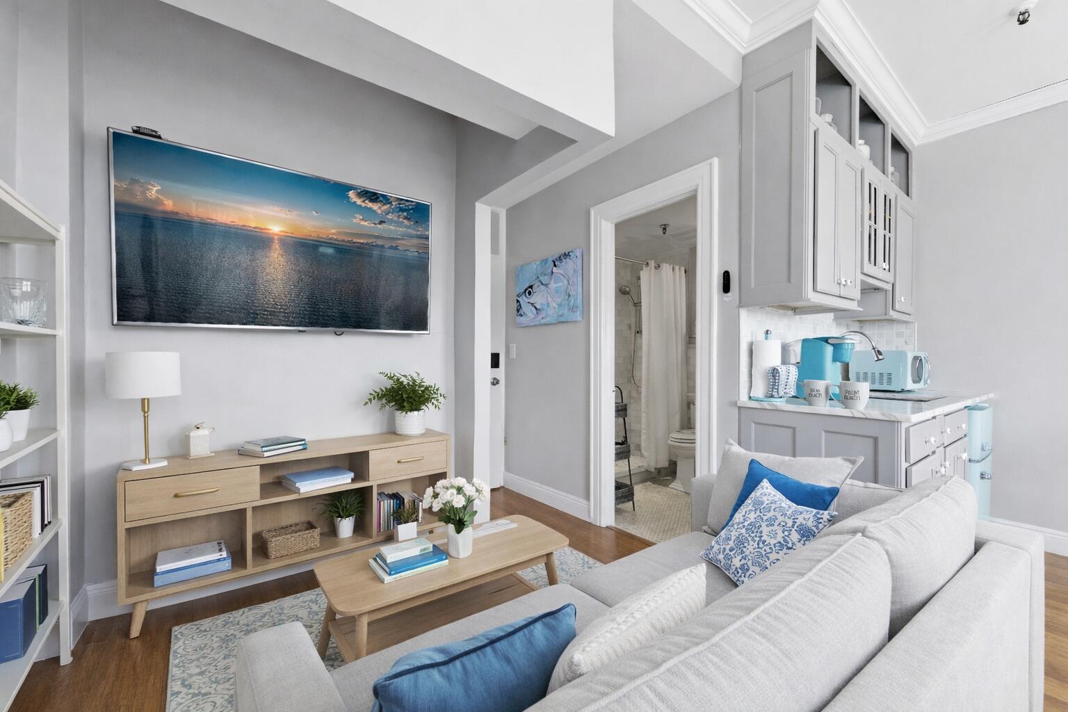 PALM BEACH HOTEL CONDO - Residential