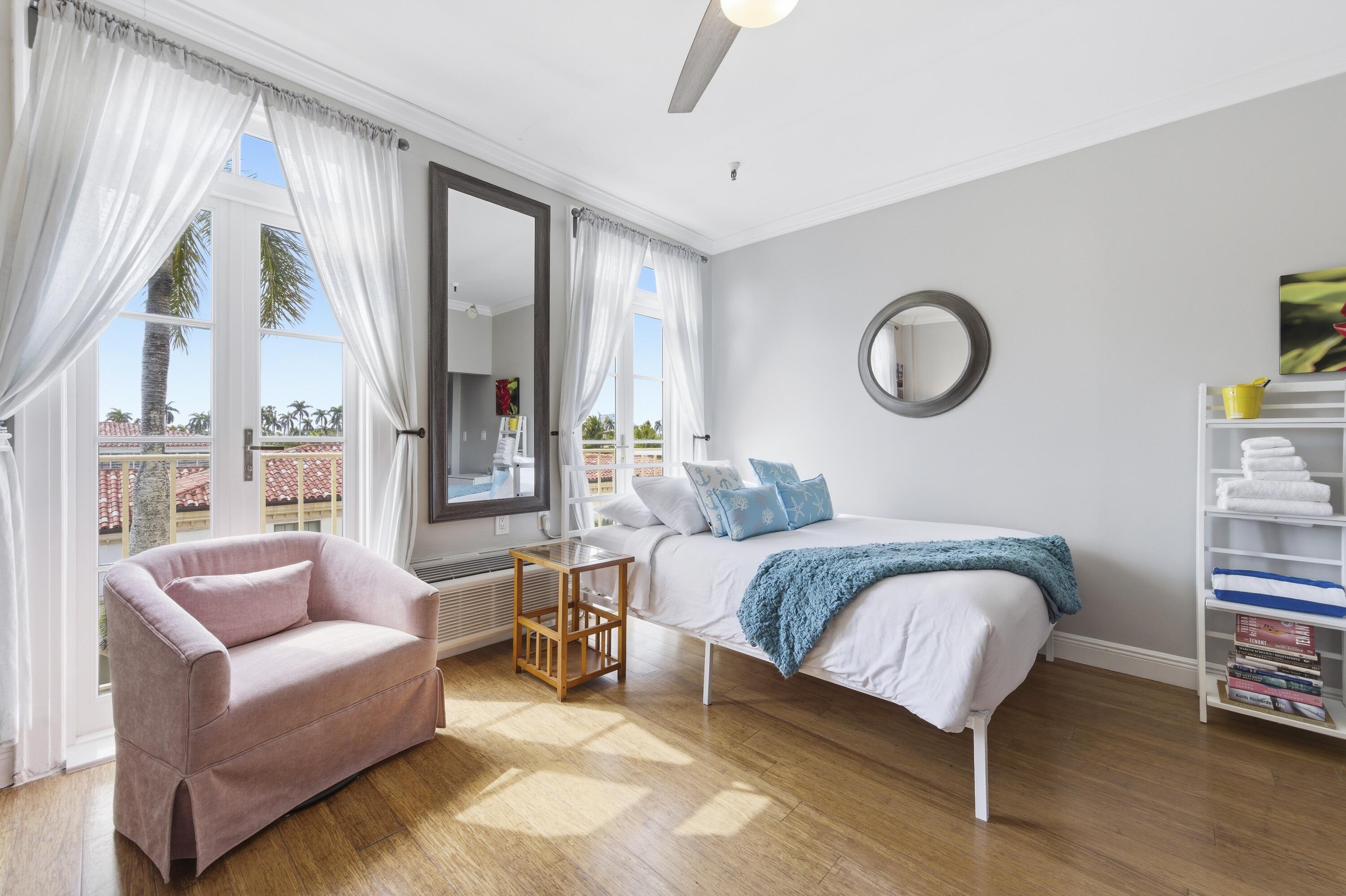 235 Sunrise Avenue 3013