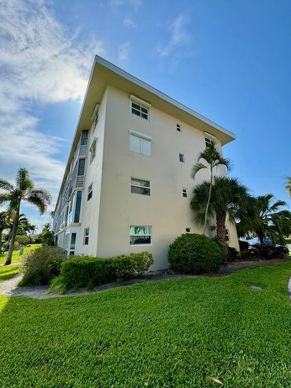 LAKE CLARKE GARDENS CONDO 12 - Residential
