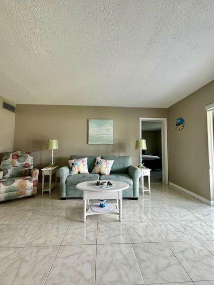 LAKE CLARKE GARDENS CONDO 12 - Residential