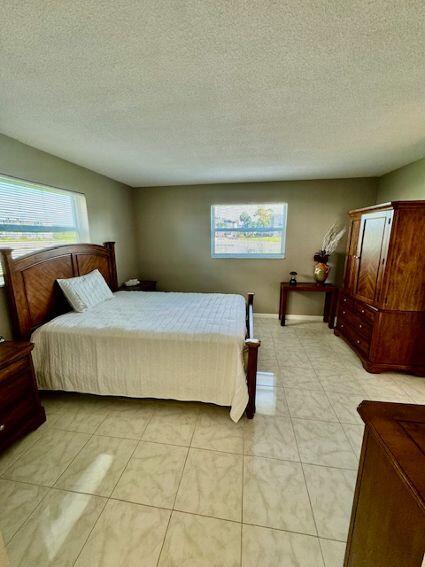 LAKE CLARKE GARDENS CONDO 12 - Residential