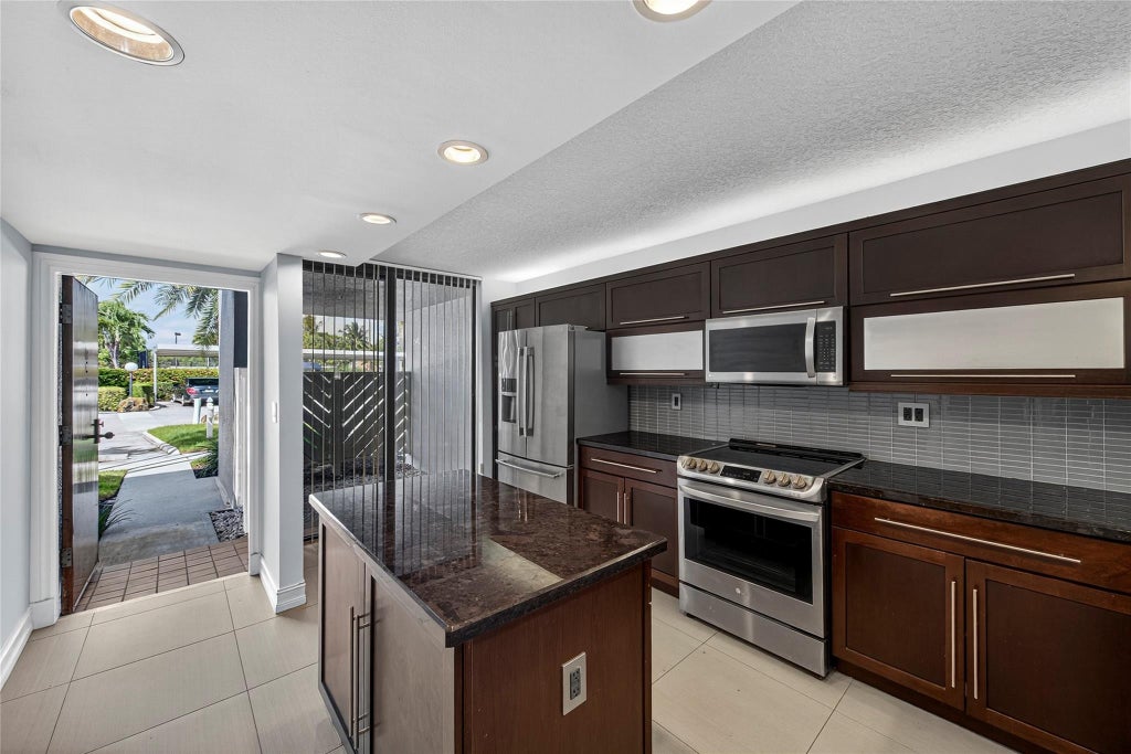 Photo of 1100 SE 5TH Court #53, Pompano Beach, FL 33060 (MLS # B26081073)