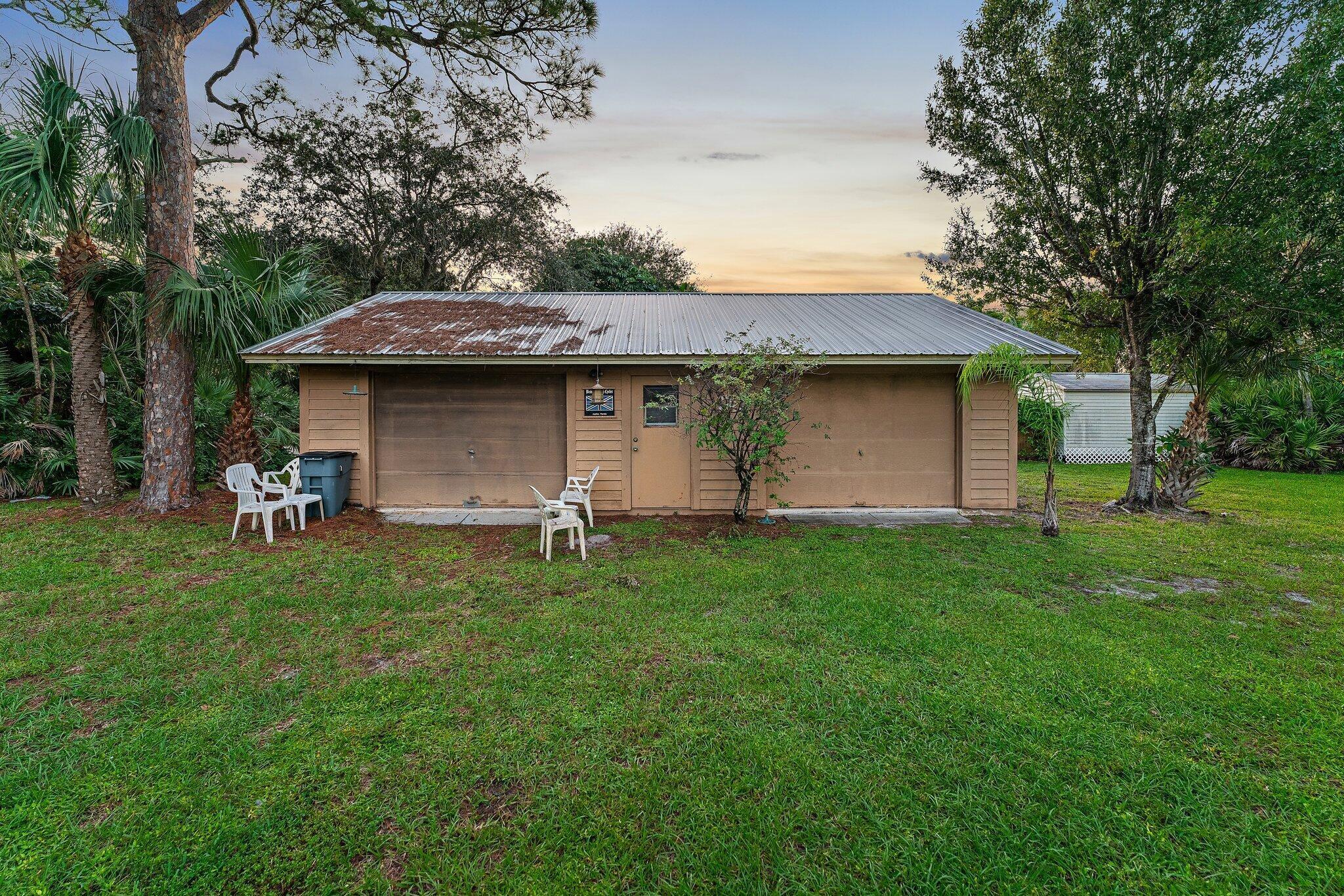 LOXAHATCHEE GARDEN FARMS - Residential