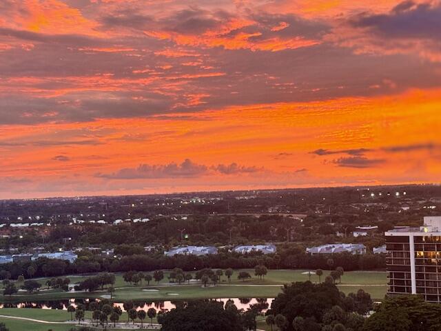 LANDS OF THE PRESIDENT CONDO 3 - Residential