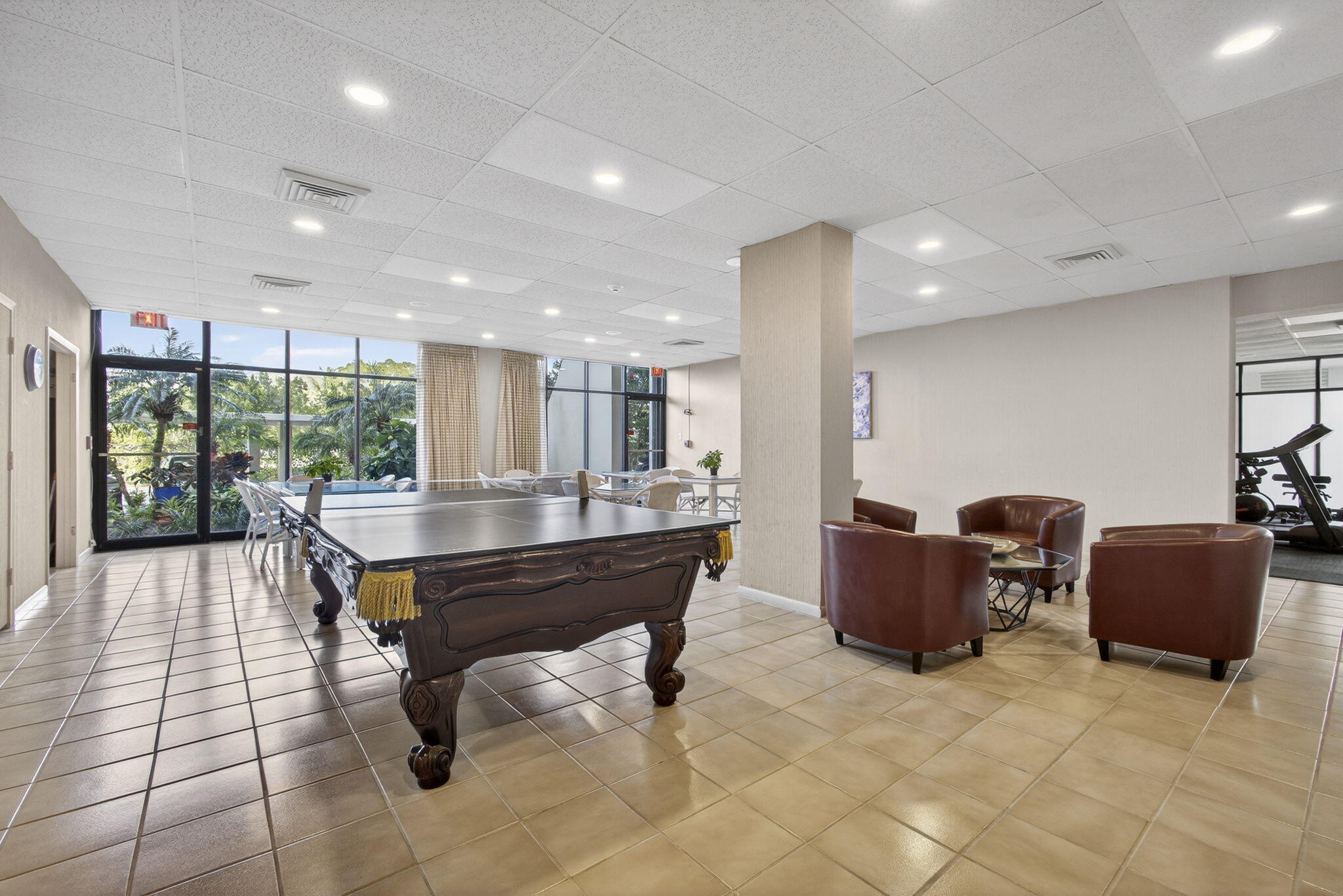 LANDS OF THE PRESIDENT CONDO 3 - Residential