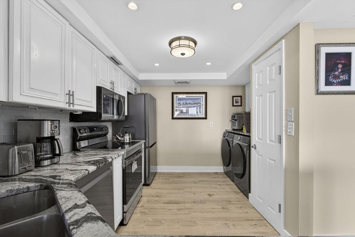 LANDS OF THE PRESIDENT CONDO 3 - Residential