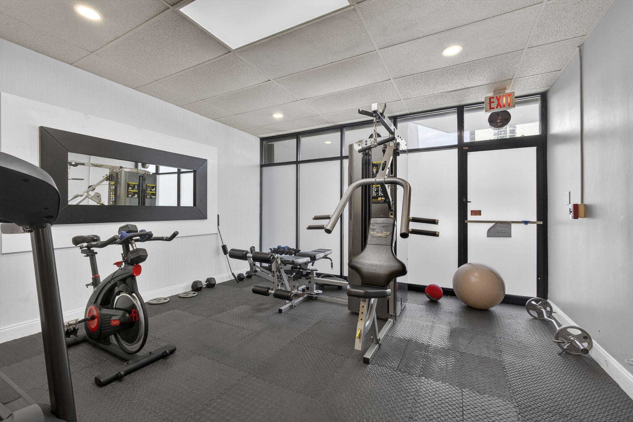 LANDS OF THE PRESIDENT CONDO 3 - Residential