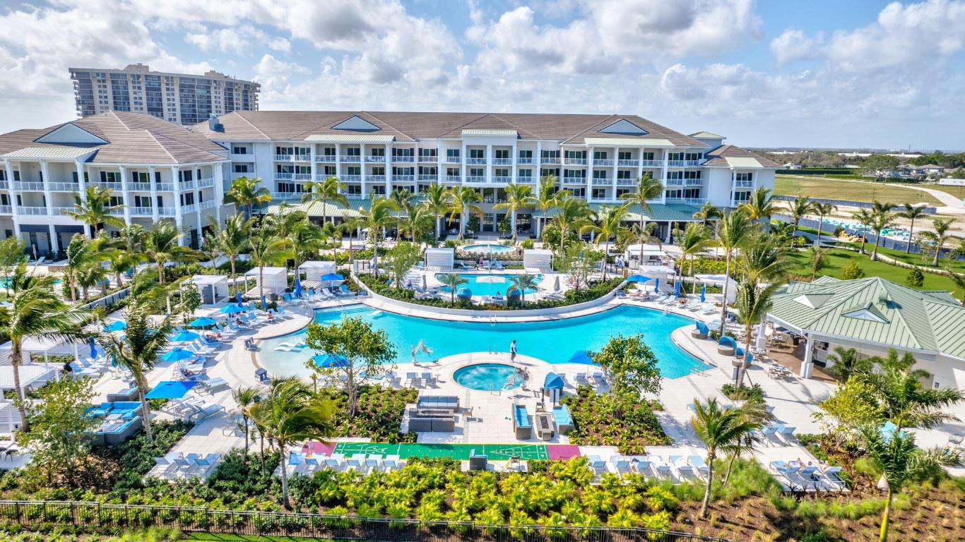 LANDS OF THE PRESIDENT CONDO 3 - Residential