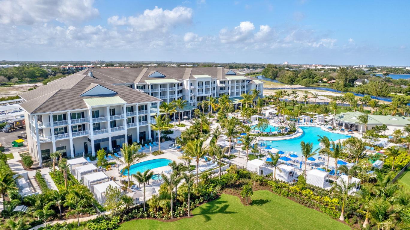 LANDS OF THE PRESIDENT CONDO 3 - Residential