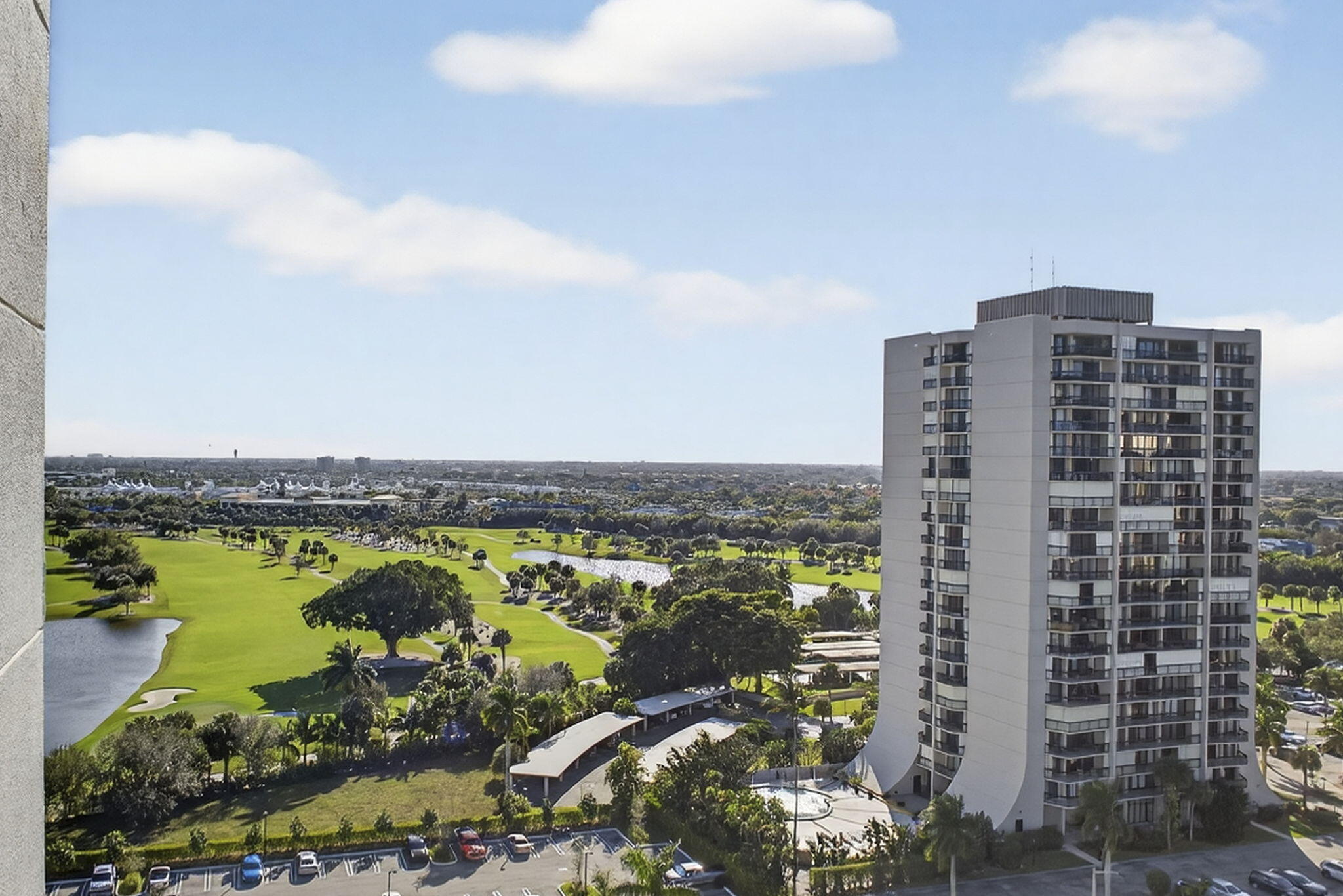 LANDS OF THE PRESIDENT CONDO 3 - Residential