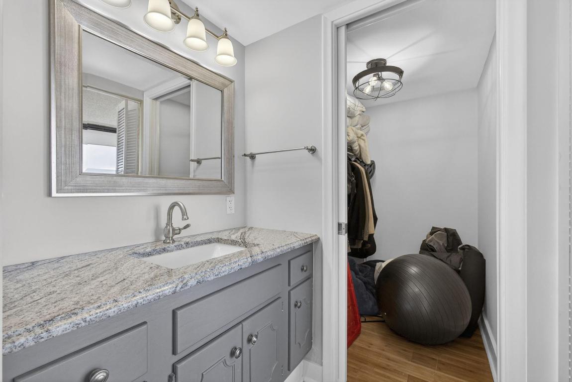 LANDS OF THE PRESIDENT CONDO 3 - Residential